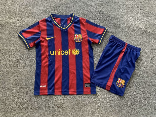 Barça Home 09/10 Kids Retro Kit (Includes Shorts)