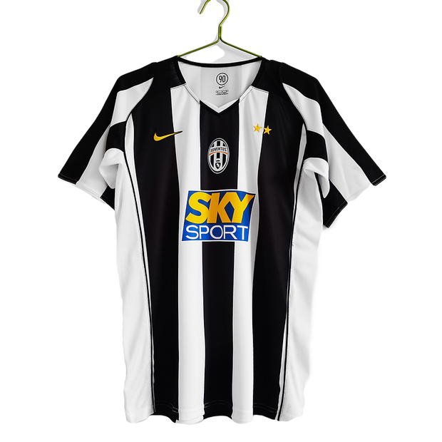 Juventu Home 04/05 Retro Club Jersey