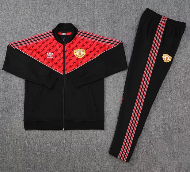 Man. Utd 25/26 Pre Match/Training Suit Set 2