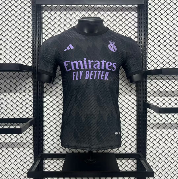 R. Madrid Concept 28 Player Issue Kit