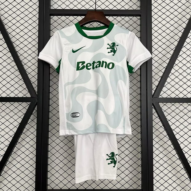 Sporting Lisbon Away 25/26 Kids Kit (Includes Shorts)