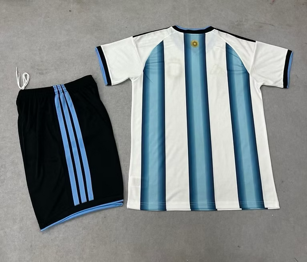 Argentina Home 25/26 Kids Kit (Includes Shorts)