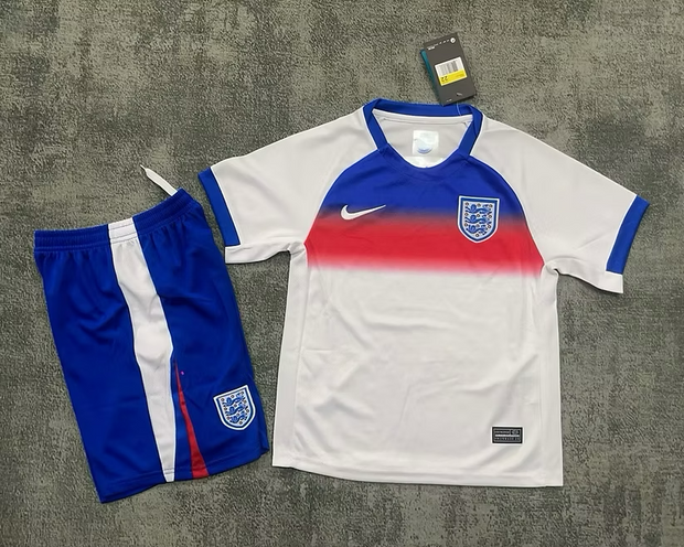 England Home 25/26 Kids Kit (Includes Shorts)