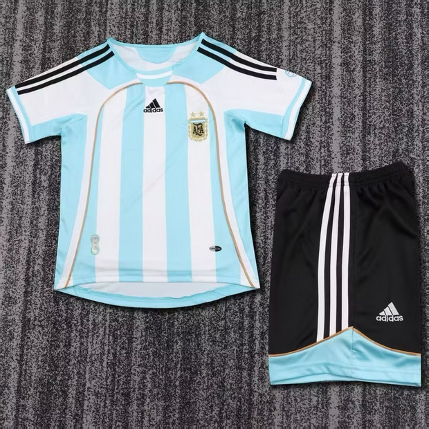 Argentina Home 2006 Kids Kit (Includes Shorts)