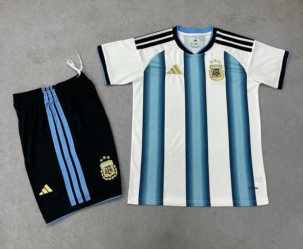 Argentina Home 25/26 Kids Kit (Includes Shorts)