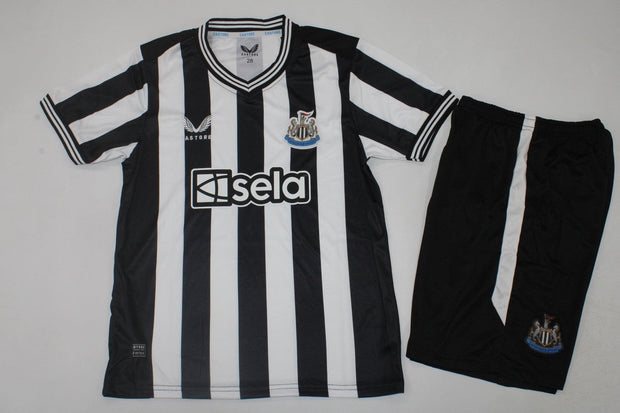 Newcastle Home 23/24 Kids Kit (includes shorts)